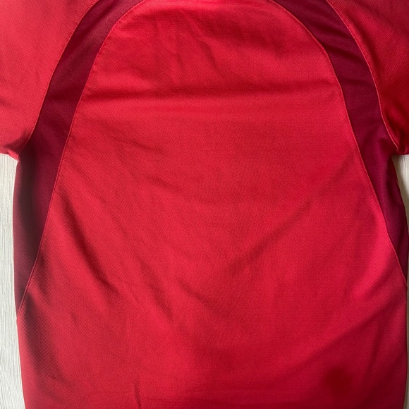 Men’s Small Red Nike athletic T-shirt - Picture 3 of 5